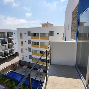  Apartamento Loft 10 Min From Oro &holy Beach, Marina, Galerias